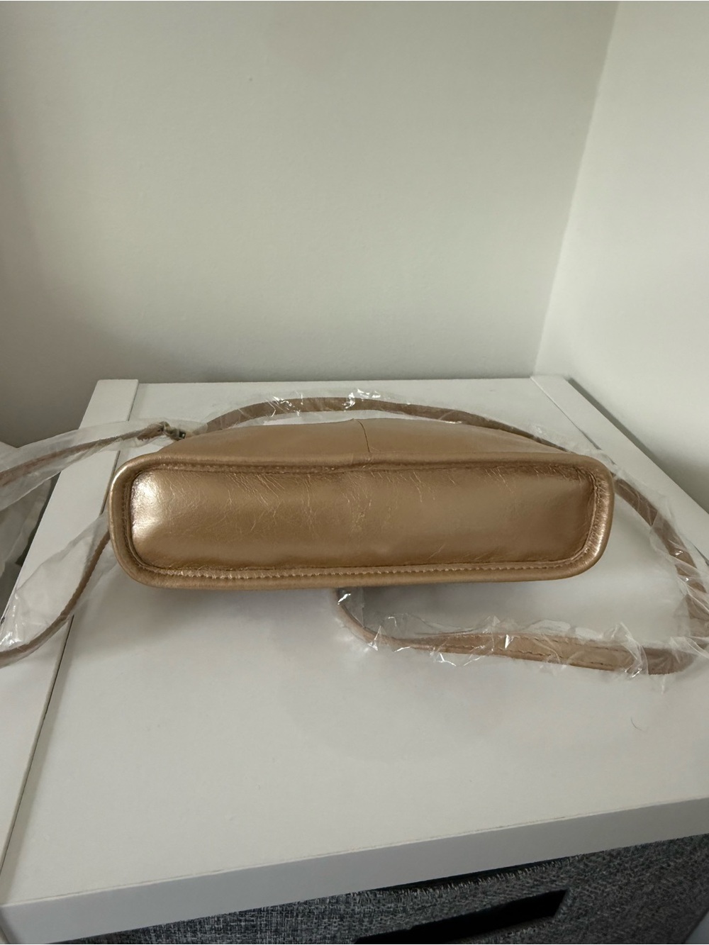 NWT - HOBO - Gold Dust Genuine Leather Crossbody Bag - Picture 3 of 8